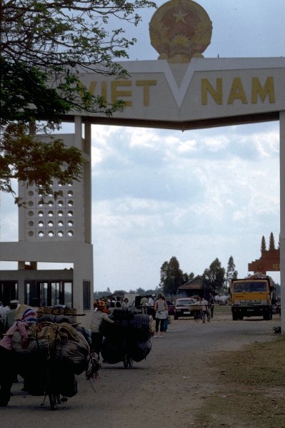 vietnam-cambodia-border